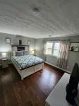 山間靜居度假屋 – 可住12人 – 泳池, 熱水浴池, 寬敞寧靜 & 美麗! - Wi-Fi