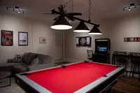 Alabama University Events, 5 bdrm Home by Lake, sleeps 14, 5 mil to Bryant/Denny - Wifi