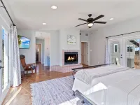 The Porch & Prairie Ranch, Sleeps 20! Peaceful Oasis, Pool, Jacuzzi, Events! 金布林縣住宿飯店