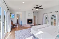 The Porch & Prairie Ranch, Sleeps 20! Peaceful Oasis, Pool, Jacuzzi, Events! - Wi-Fi