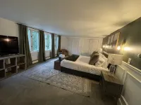 Modern Rustic 5 Bedroom Home In the Foothills of the Catskills Mountains. 5 ⭐️ - Alphydda