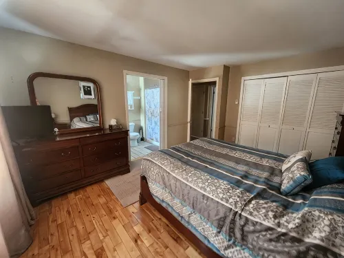 Skiing, snowshoeing, snowmobile/ATV trails, hunting, hiking and kayaking - Wifi