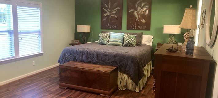 Reel Pelican Paradise located in Paradise village, Shellpoint Beach on the Gulf Hotels in Wakulla County