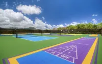 Beachfront Condo Poipu Beach Amenities Galore - 2-Star