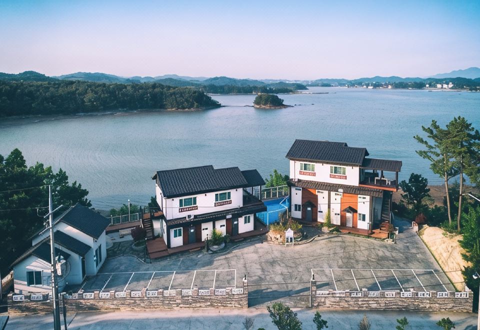 사천 해울림펜션(남해) 호텔 구성 및 특징 이미지