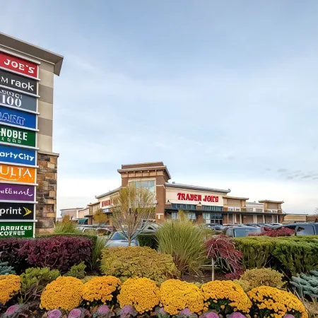 Quiet Suburban Home Minutes from Airport, Niagara Falls + all major attractions.