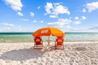 Ground floor gulf front beach Blue Tide condo between Alys beach & The Hub. - Beach