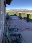 Enjoy Agave House, a 2 BR w/2 en suite baths in the shadow of Mt. Wrightson - Wifi