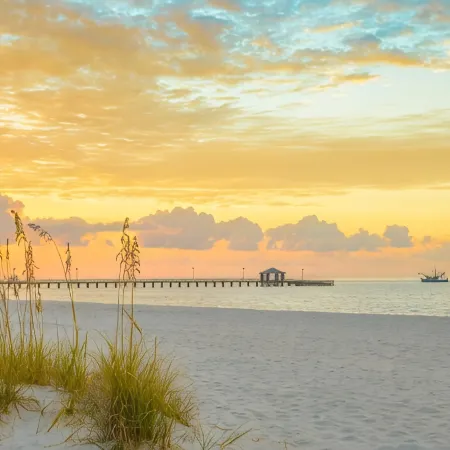 LUXURY! THE OCEAN CLUB BEACHFRONT BILOXI
