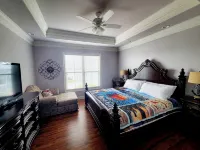WATERFRONT Lake House w/ King Beds, close to Casinos - 4-Star