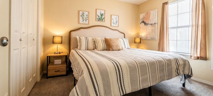 Townhome with a peaceful, soothing vibe, featuring KING and QUEEN size beds Hotels in Springdale