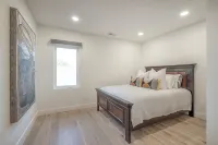 Modern Loft in 'Little Italy' - Minutes from Downtown KC - Balcony