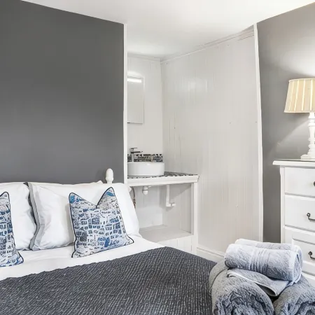 Private decking area & Central location within 5 min walk of town.
