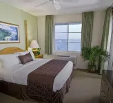 Oceanfront Resort, Cascading Ponds, Daily Fresh Towel Exchanges, Hiking Path - 2성급