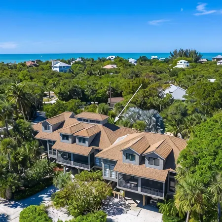 SANDY TUNDRA TOWNHOUSE, WATER-VIEWS, BOAT SLIP, PRIVATE BEACH, CLUB ACCESS Hotele w: Captiva