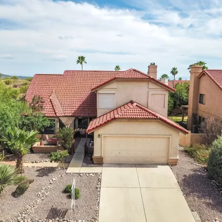 Oro Valley Retreat is the perfect home in the perfect location.