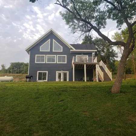 Big Stone Lake Cabin Rental - Dock Fishing, Beach, Kayaks, Firepit, Views!
