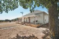 Farmhouse on 8 acres - 4-Star