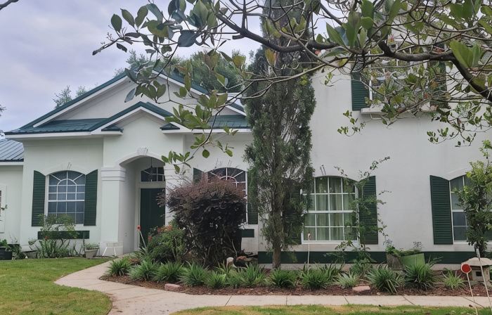 Gorgeous 5 bedroom home w/ pool. Close to  Destin Beaches. No cleaning fee!