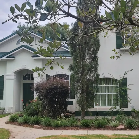 Gorgeous 5 bedroom home w/ pool. Close to Destin Beaches. No cleaning fee!