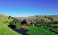 Glacier Getaway - True Vacation Home - Amazing Vistas - 4-Star