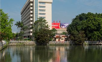 Overseas Chinese Hotel
