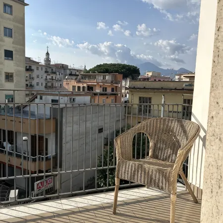 CASA CINQUE apartment 5 minutes from the Archaeological Excavations of Pompeii