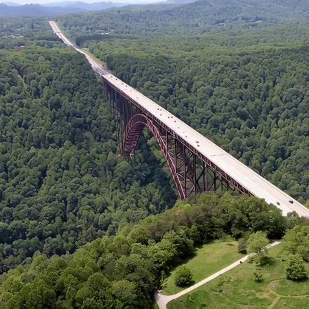 Fern Creek Cabins @ New River Gorge, Secluded, White Water, Hiking, Hot Tub.
