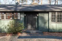 Renovated lakefront home, minutes to downtown Raleigh! - วิว