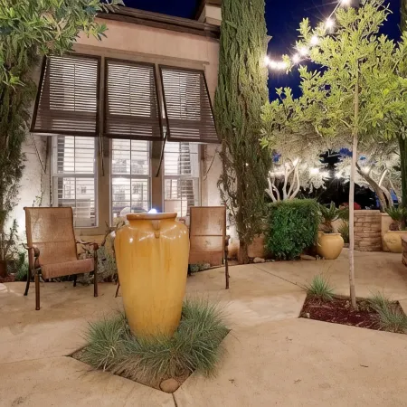 Lovely home w/ pool, spa, outdoor grill and more!