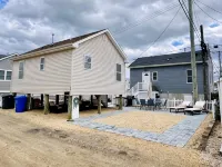Fun shore bungalow that is walkable to the beach! - Beach