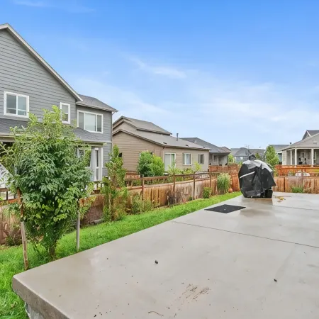 Spacious 3 bedroom, 2.5 bath house - 20 min from DIA, 25 min from Denver