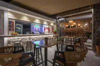 Alexandros Mykonos - Quầy Bar