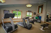 Brand New Listing! Amazing 4 Bedroom Townhome with your own private Hot Tub!!! - Træningscentre