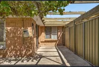 Quiet Family Home Near Adelaide CBD - Myrtle Bank - New