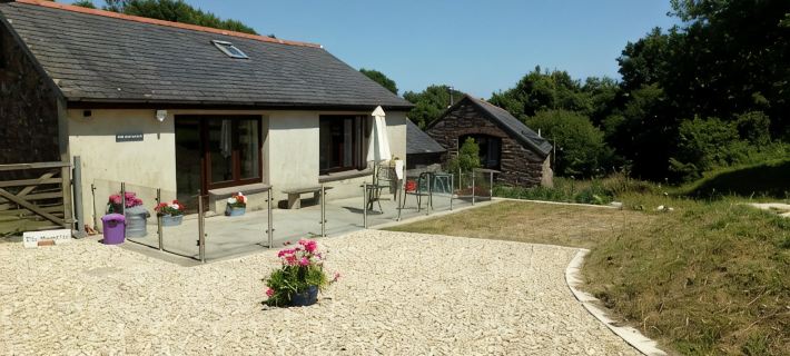 Detached barn in South Hams near to Dartmouth, ideal for guests with dogs. Hotels in Totnes