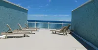 Oceanview Getaway!Same Song Twice Condo 102Enjoy Sunshine  & Ocean Breezes - Hot Tub