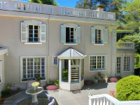 Logis Vélès - Pool
