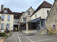 Logis Hotel - le Relais Saint Vincent Hotels in Yonne