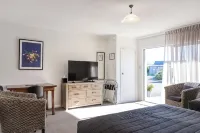Mount Hutt Motels - parking