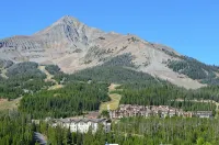 Ski In/Ski Out, 3 BR/3BA  Condo, Hot Tub, Fireplace in Big Sky Mountain Village - Wifi