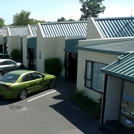 Sundowner Motel