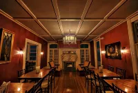 Vandiver Inn - bar