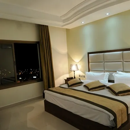 Tetra Tree Hotel