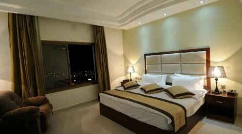 Tetra Tree Hotel - 4-Star