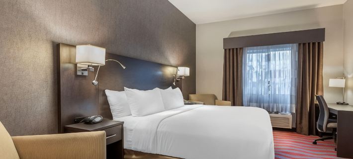 Comfort Suites Boise West Meridian Hotels in Ada County