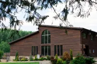 Just Wood Recreation Hotel - バー