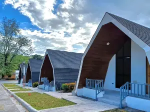 Popular Hotels with Villas in Mabalacat