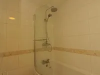 Gail's Guest House Hotels in Barry