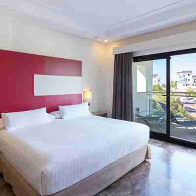 Estepona Hotel & Spa Resort Rooms